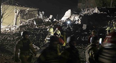 Rusya'nın Kiev'i hedef alan son saldırılarında bilanço ağırlaştı: Ölü sayısı 9'a, yaralı sayısı 63'e yükseldi