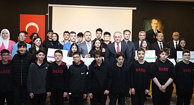 'Sağlıklı Nesil Sağlıklı Gelecek'in Bursa ödülleri sahiplerini buldu