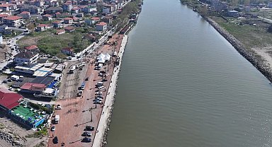 Sakarya'da nehrin denizle buluştuğu noktada çalışmalar tam gaz