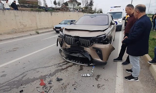 Samsun'da 3 aracın karıştığı zincirleme trafik kazası: 1 yaralı