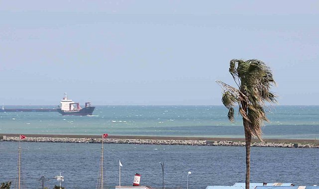 Samsun'da kuvvetli rüzgar