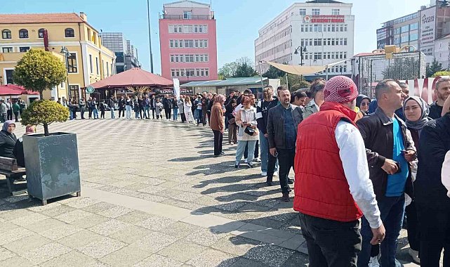 Samsunsporlu taraftarlardan Galatasaray maçına yoğun ilgi