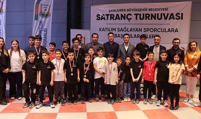 Şanlıurfa'da 23 Nisan Satranç Turnuvası final ve ödül töreniyle sona erdi
