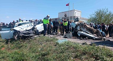 Şanlıurfa'da feci kaza: 3 ölü, 2 yaralı