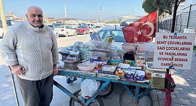 Şehit çocuğundan etkilendi 8 yıldır bedava oyuncak dağıtıyor