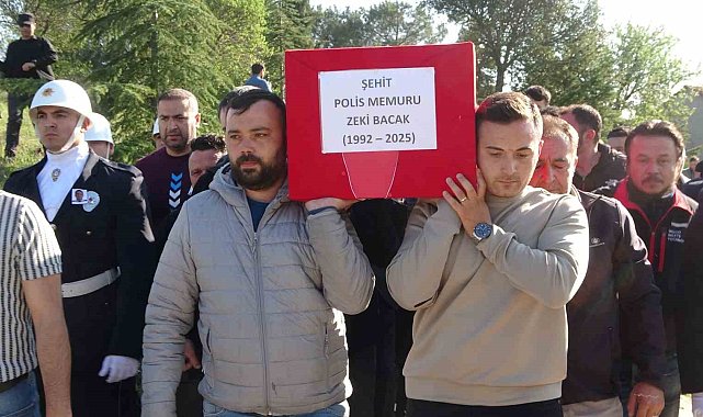 Şehit Polis Memuru Zeki Bacak, Uşak'ta son yolculuğuna uğurlandı