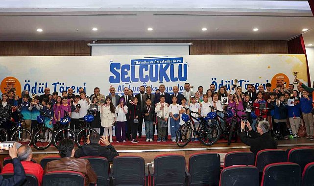 Selçuklu Akıl ve Zeka Oyunları Yarışması'nda ödül heyecanı yaşandı