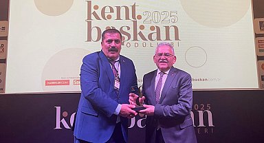 Şenoba Belediye Başkanı Babat, "Yılın En Başarılı Belediye Başkanı" seçildi