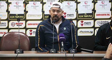 Servet Çetin: "İçeri girerken maalesef bir personelimizin burnu kırıldı"