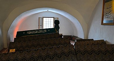 Şeyh Edebali Türbesi ziyarete kapanıyor