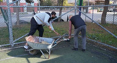 Seyhan'da spor tesisleri yenileniyor