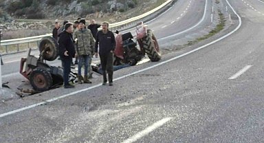 Seyir halindeki traktör ikiye bölündü: 1 ölü, 1 yaralı