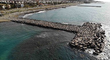 Şiddetli fırtına nedeniyle 20 metreyi bulan çekilme yaşanmıştı, deniz normal seviyesine dönmeye başladı