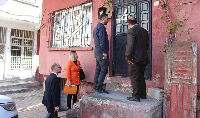 Siirt'te "Açık Kapı" vatandaşların sorunlarını yerinde dinliyor