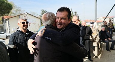 Silivri Belediyesi'nden Değirmenköy'de çiftçilere ayçiçek tohumu desteği