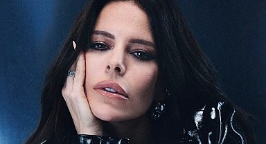 Simge'den iki müjde... Yeni albüm ve Harbiye'de ilk şarkı sürprizi!