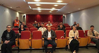 Sınavı geçen belgesini aldı