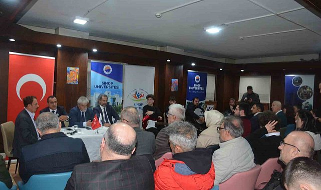 Sinop'ta 'öğrenci motivasyonu' konferansı