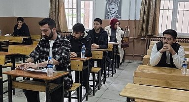 Sinop'ta gençler umre için yarıştı