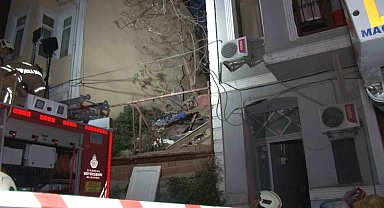 Şişli'de 2 katlı binada meydana gelen kısmi çökme korkuttu