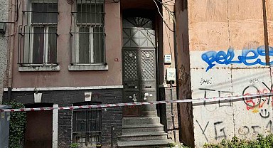 Şişli'de kısmi çökme meydana gelen bina gün ilk ışıklarıyla görüntülendi