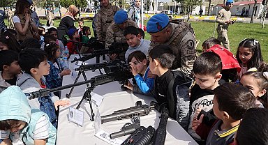 Sivas Jandarma Komutanlığı kapılarını çocuklar için açtı
