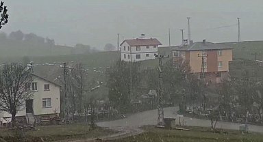 Sivas'ta Nisan ayında kar sürprizi