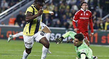 Sivasspor - Fenerbahçe maçları bol gollü geçiyor