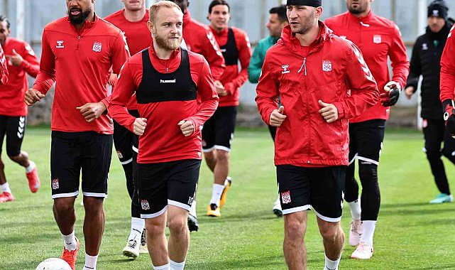 Sivasspor'da Fenerbahçe maçı hazırlıkları başladı