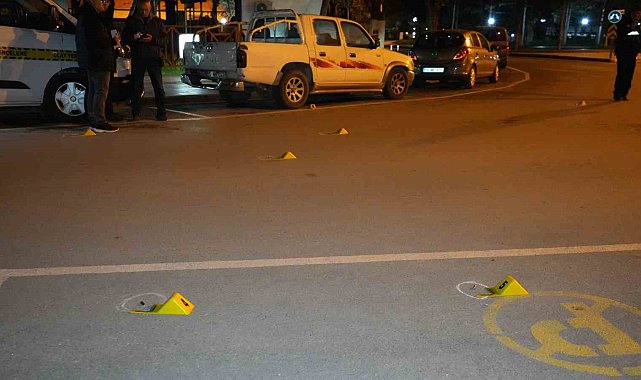 Sokak ortasında havaya rastgele ateş açıp kaçtılar