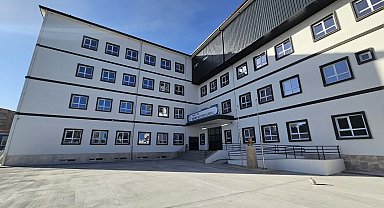 Soma'da 670 öğrenci modern okuluna kavuştu
