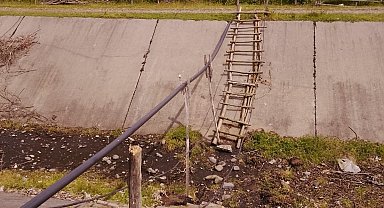 Su kanalı üzerine köprü talebi