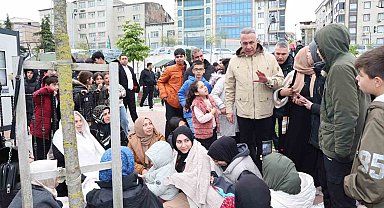 Sultangazi Belediyesi deprem sonrası tüm ekipleri ile sahada