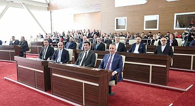 Sultangazi Belediyesi'nin 2024 Faaliyet Raporu'na meclis onayı