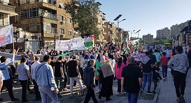 Suriye'de Filistin'e destek gösterisi