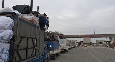 Suriyeli mültecilerin bayram sonrası ülkelerine dönüşü devam ediyor