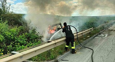 Tarsus'ta kamyonette çıkan yangında 2 kişi yaralandı