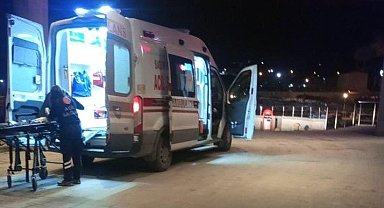 Tartıştığı kocasının boğazına bıçak sapladı