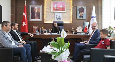Tavas'ın geleceği çocuklar, belediye başkanlığı koltuğunu devraldı