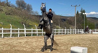 Tavşanlı'da at biniciliği ve safari turları için gözde bir mekan