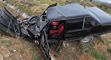 Tavşanlı'da Tofaş otomobil su kanalına uçtu: 1 yaralı