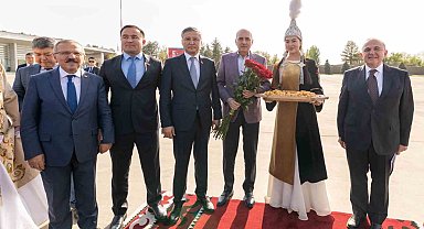 TBMM Başkanı Kurtulmuş Kırgızistan'da