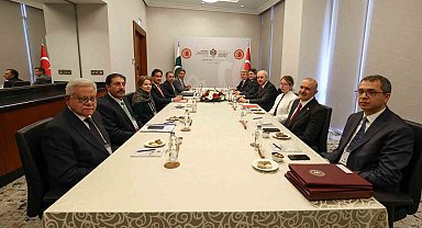 TBMM Başkanı Numan Kurtulmuş, İstanbul'da Pakistan Ulusal Meclis Başkanı Sadık İle görüştü