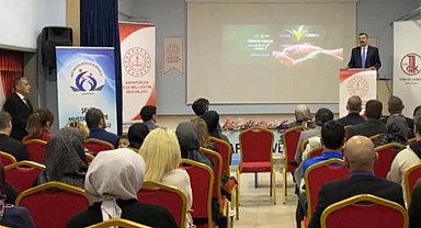 TDK Başkan Yardımcısı Doç. Dr. Şahin'den ortak yazı dili üzerine seminer