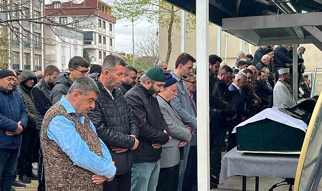 Tekirdağ'da miras kavgasında öldürülen 3 kişi son yolculuğuna uğurlandı