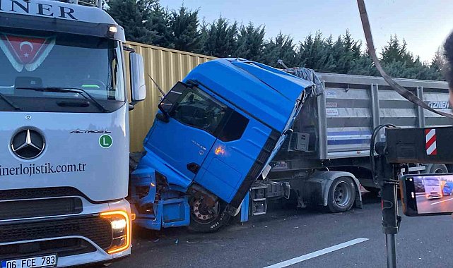 TEM'de yavaşlayan trafik zincirleme kazayı beraberinde getirdi