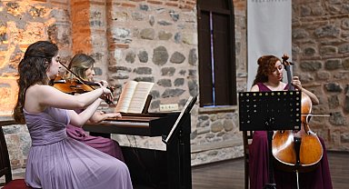 Terra Trio Bursa Osmangazi'de sahne aldı