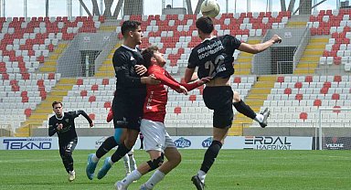 TFF 2. Lig: Karaman FK: 0 - Somaspor: 0