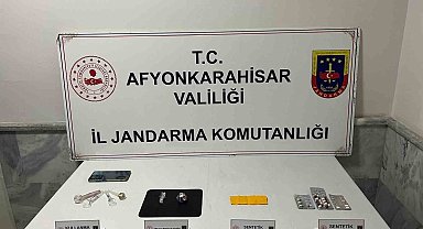 Tır şoförü uyuşturucu satarken suçüstü yapıldı