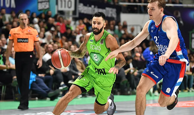TOFAŞ ligde Anadolu Efes'e konuk oluyor